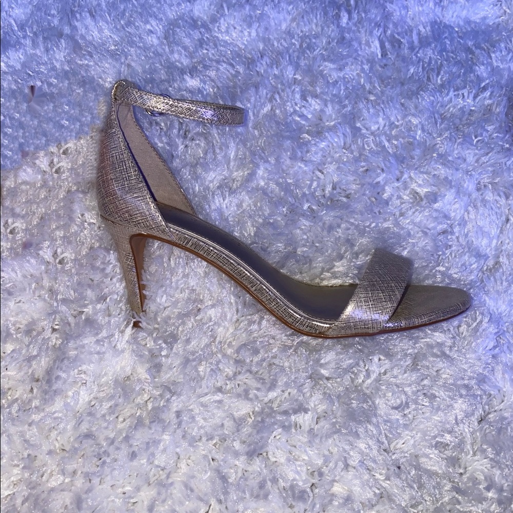3 INCH GOLD HEELS